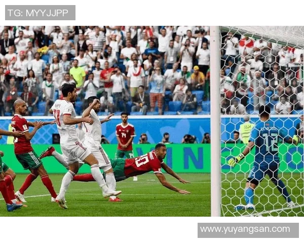 精彩回顾伊朗与摩洛哥激战全场比赛录像分析与亮点集锦