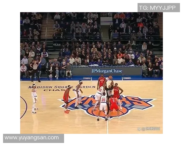 尼克斯与热火季后赛激战回顾球迷热情高涨的经典对决 尼克斯与热火季后赛激战回顾球迷热情高涨的经典对决